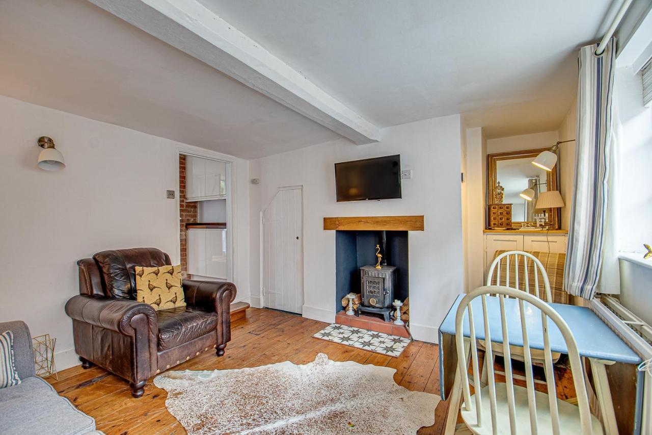 Sweet & Cosy 10 Bridewell Cottage With Parking Available Upon Request Bury St. Edmunds المظهر الخارجي الصورة