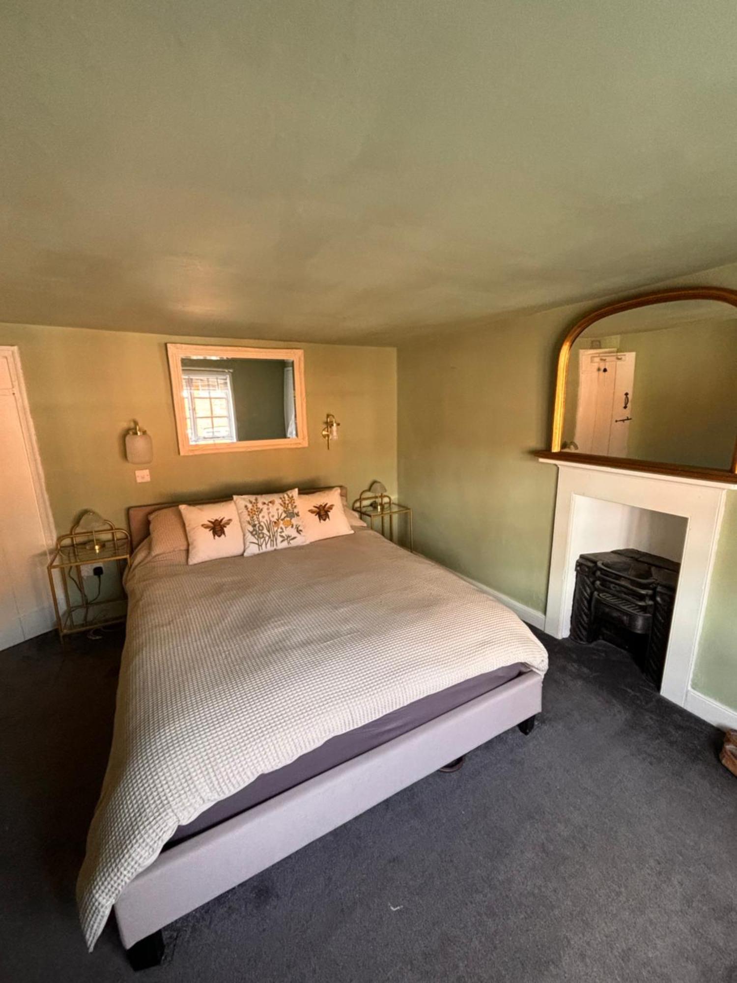 Sweet & Cosy 10 Bridewell Cottage With Parking Available Upon Request Bury St. Edmunds المظهر الخارجي الصورة