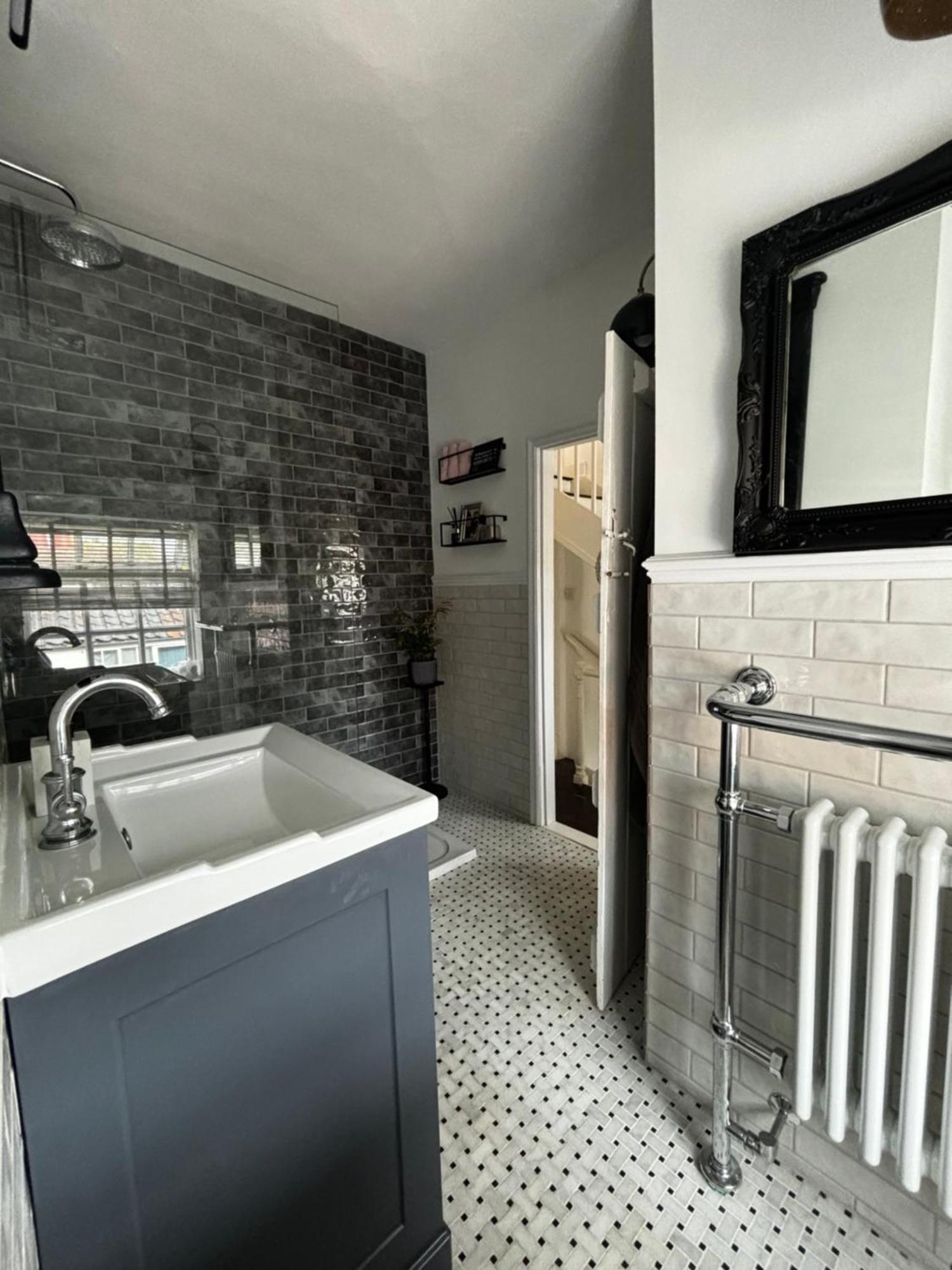 Sweet & Cosy 10 Bridewell Cottage With Parking Available Upon Request Bury St. Edmunds المظهر الخارجي الصورة